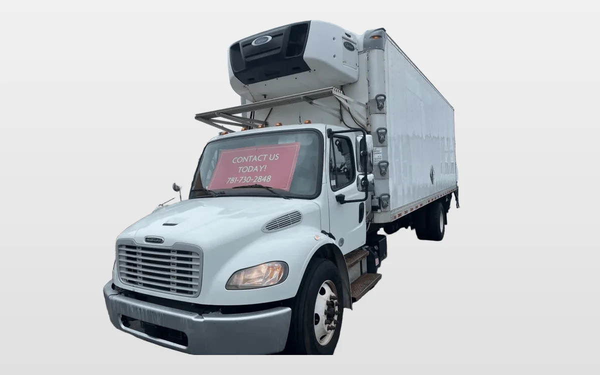 2018 Freightliner M2 106 - image 1