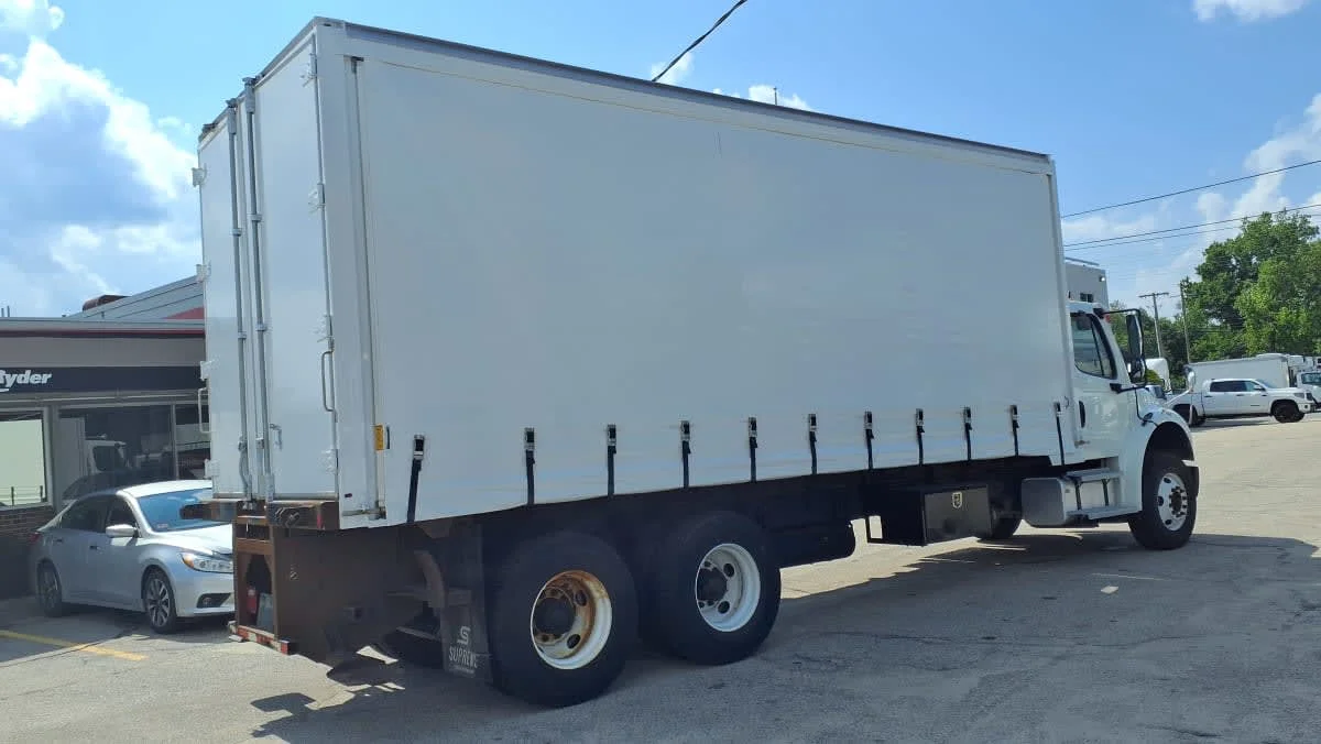 2020 Freightliner M2 106 in Warwick, RI — photo 4