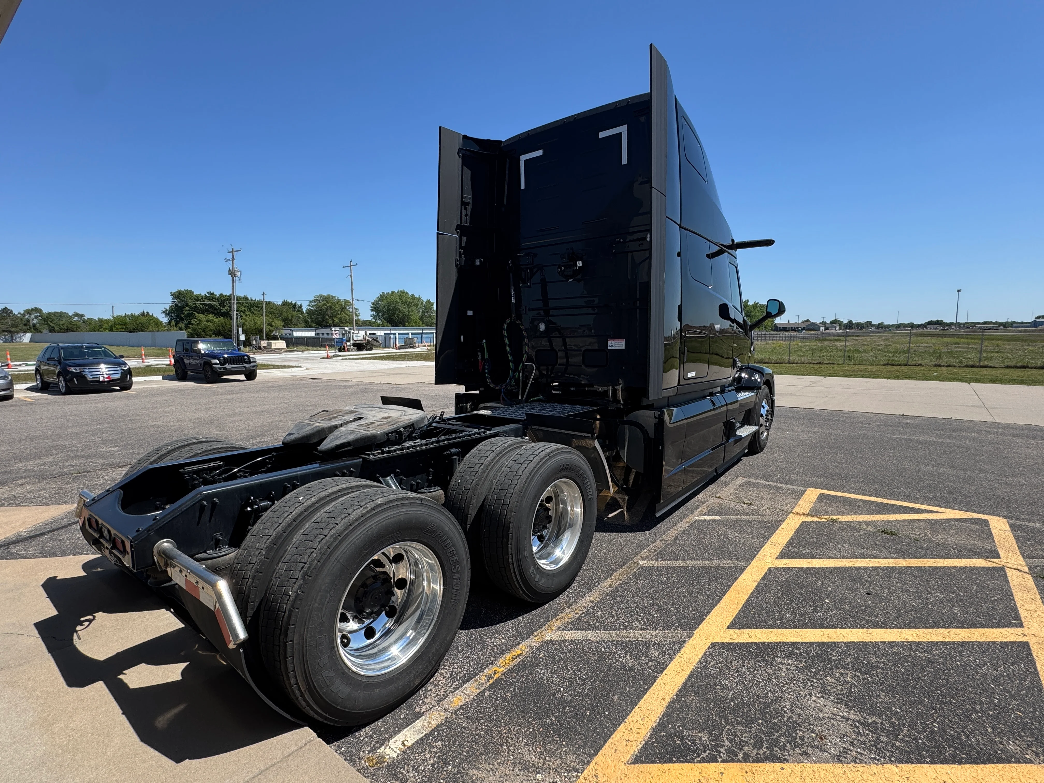 2027 Mack Pinnacle in Wichita, KS — photo 5
