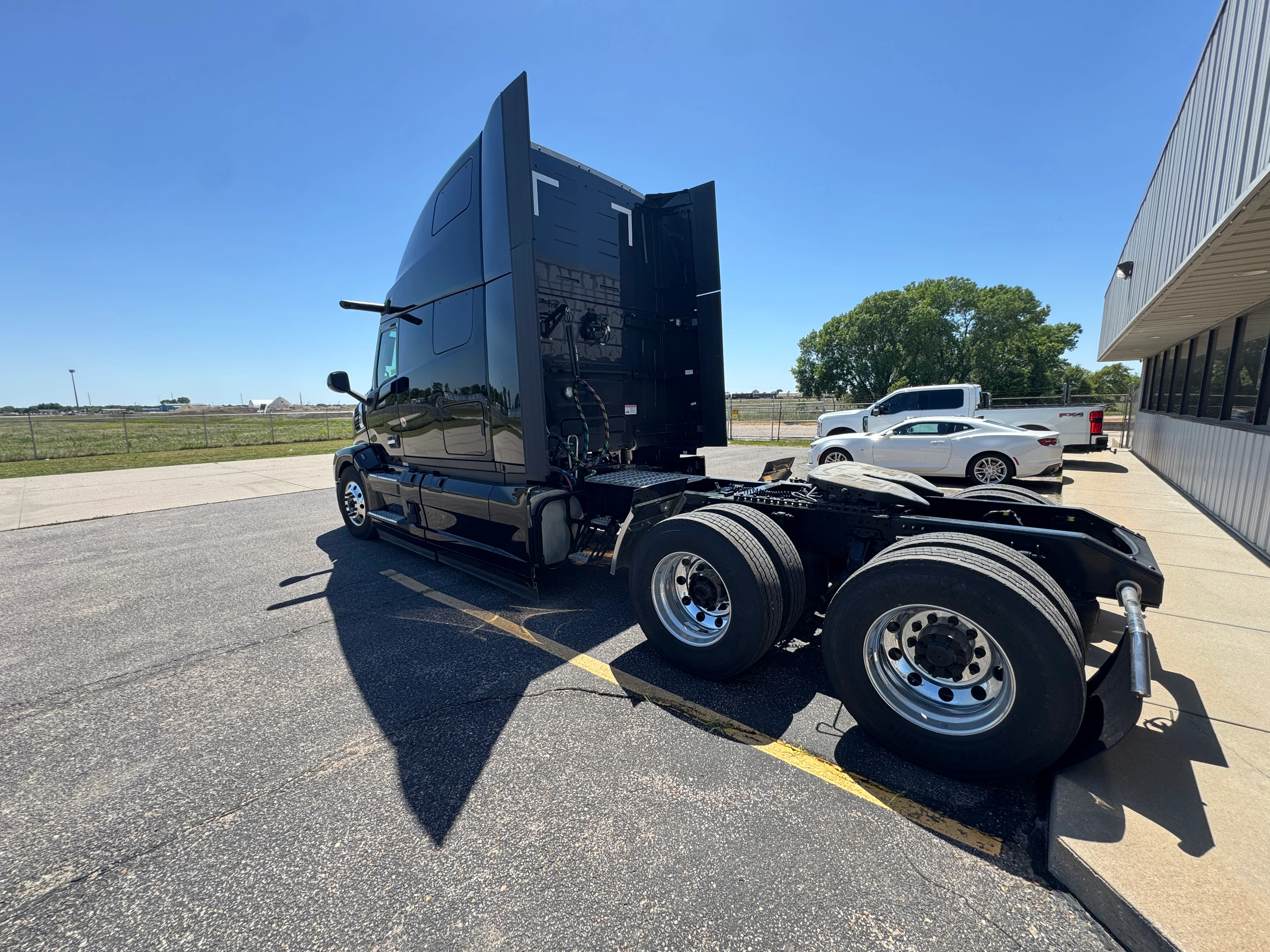 2027 Mack Pinnacle in Wichita, KS — photo 8