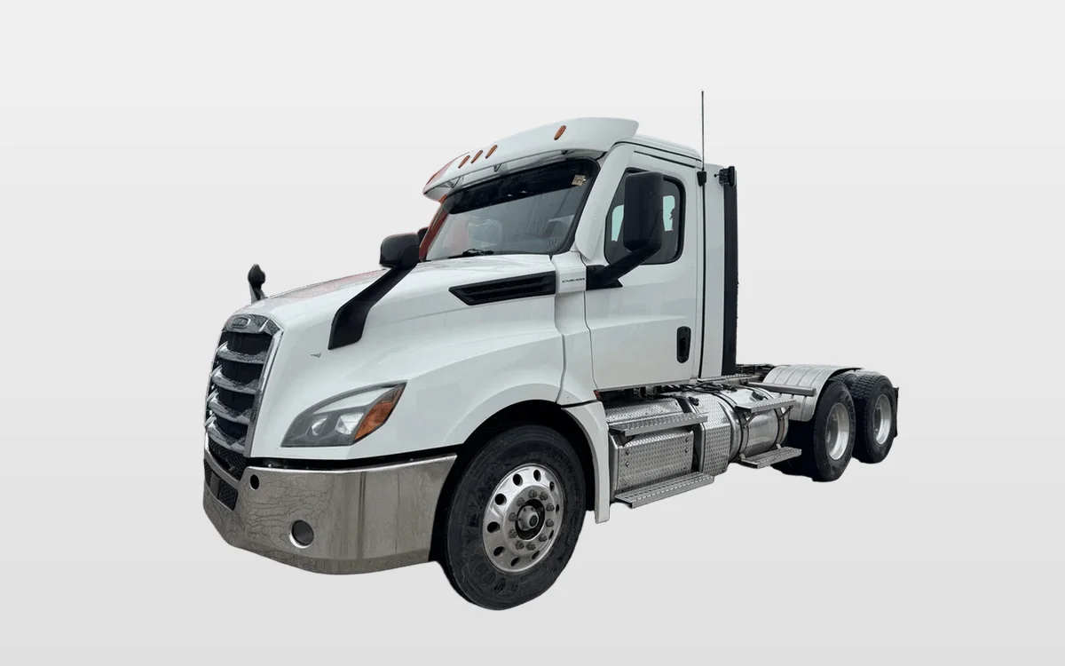 2022 Freightliner Cascadia - image 1