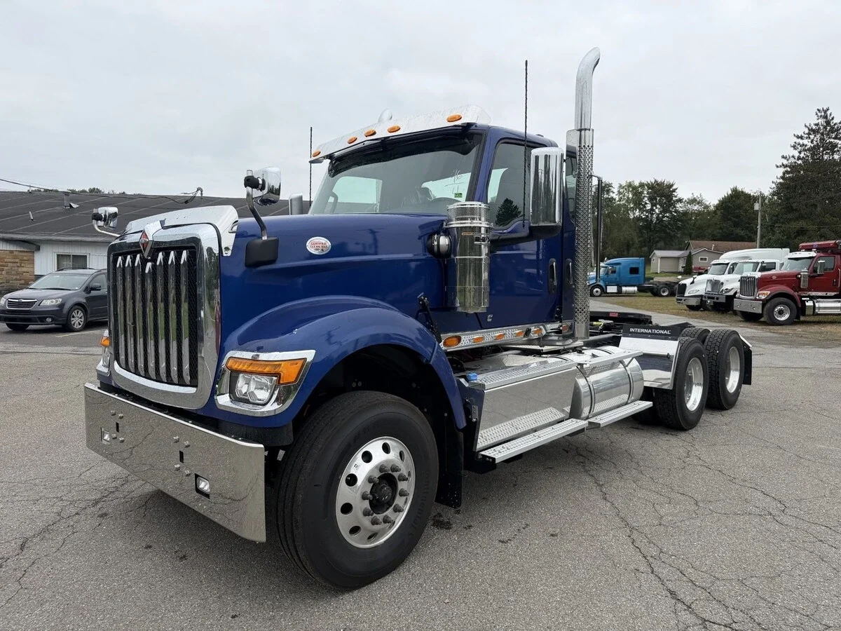 2027 International HX