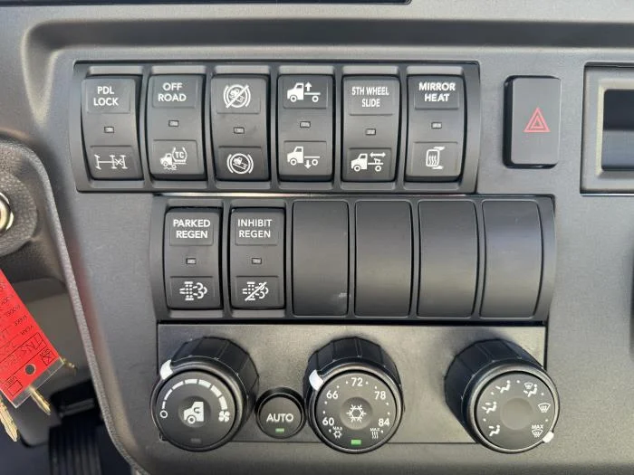 2026 International LT - image 16