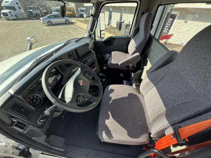 2026 International LT - image 5