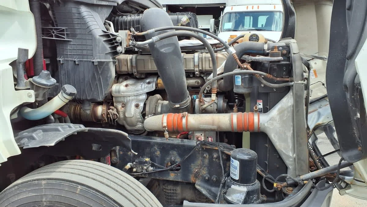 2021 Freightliner Cascadia in Salisbury, MA — photo 11