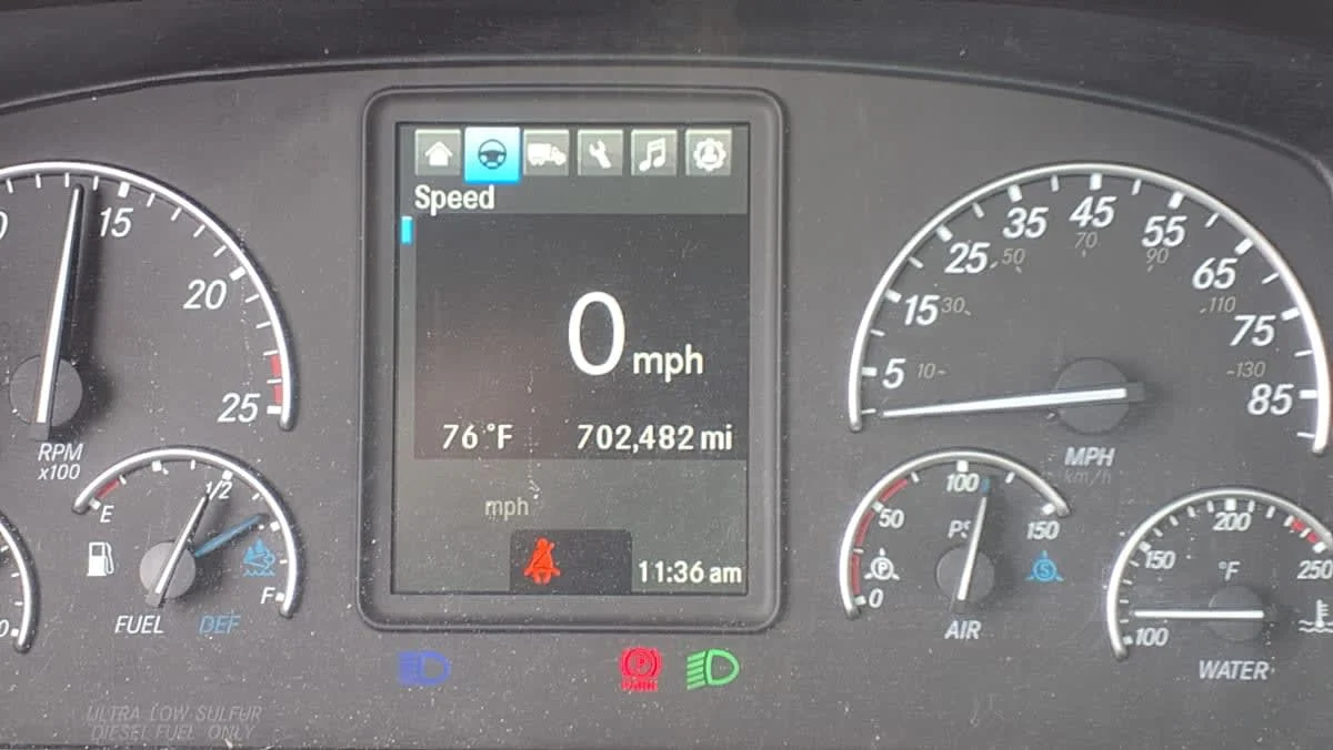 2021 Freightliner Cascadia in Salisbury, MA — photo 9