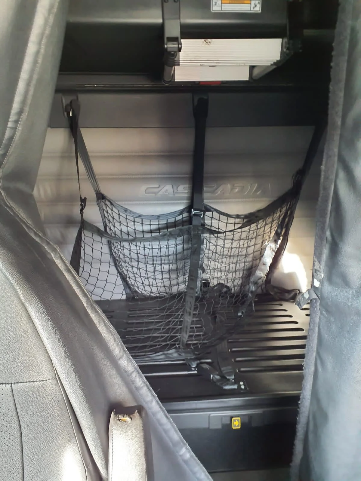 2021 Freightliner Cascadia - image 8