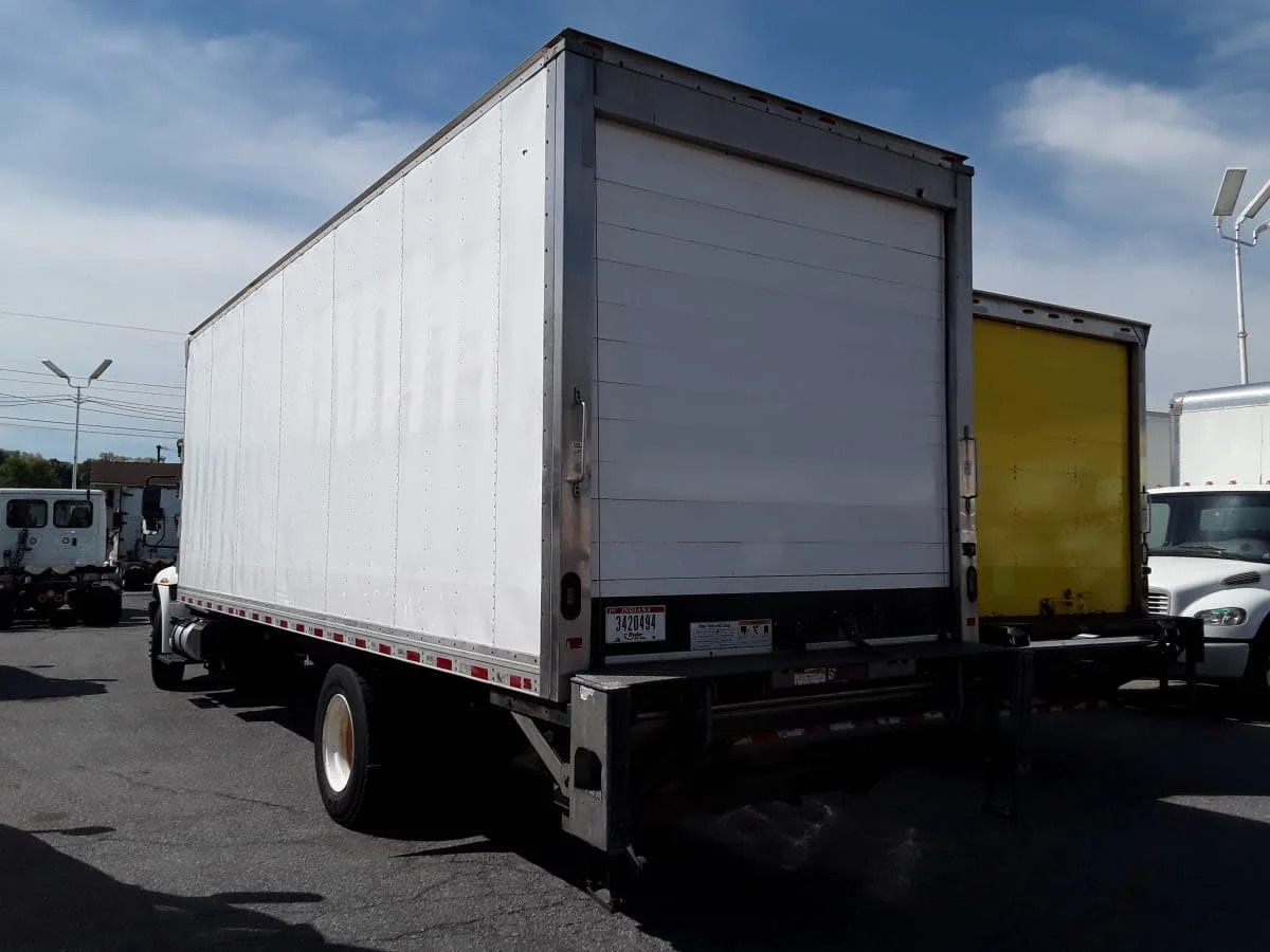 2018 International 4300 - image 6