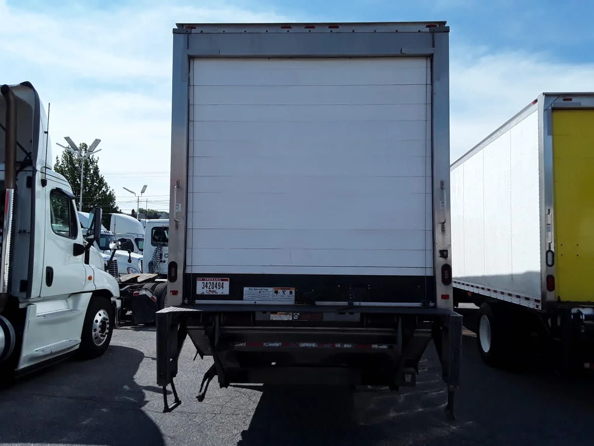 2018 International 4300 - image 5