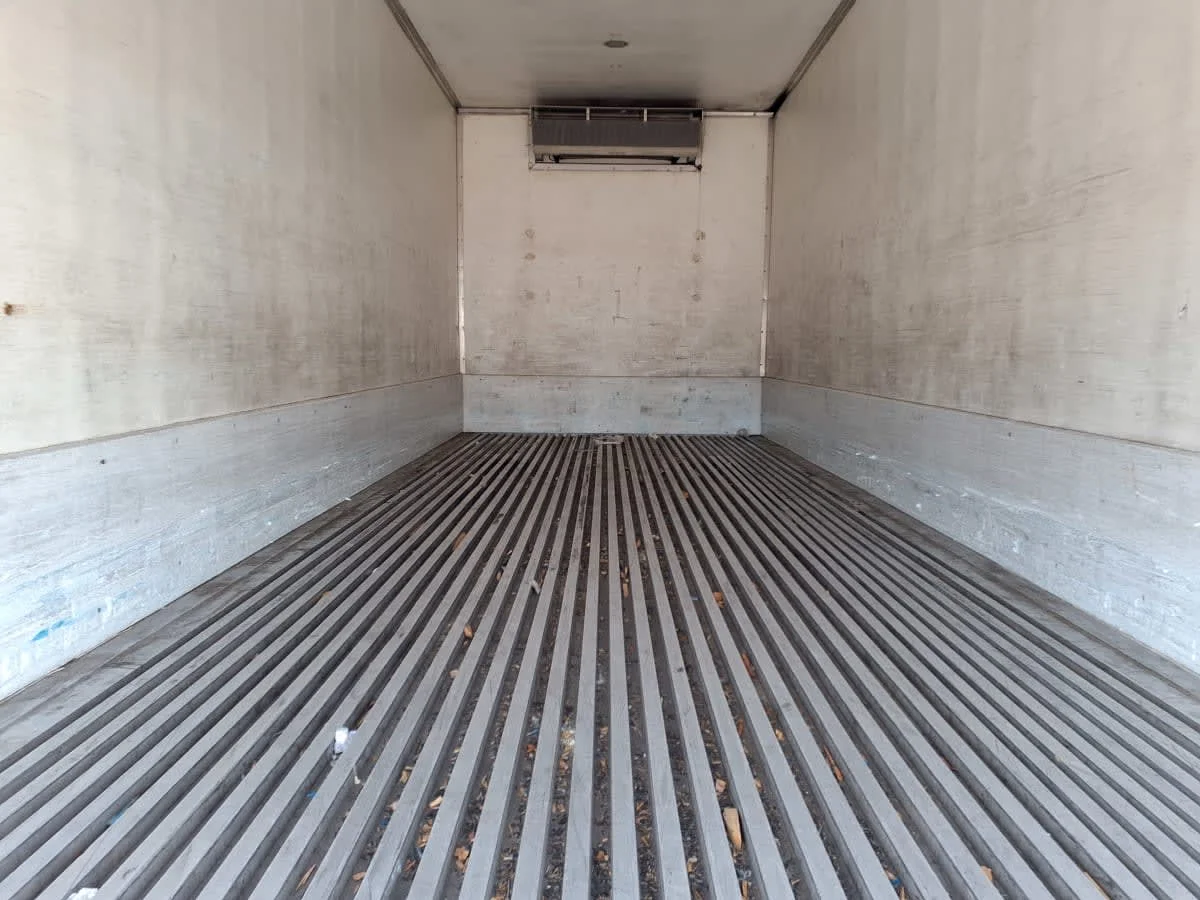 2019 Freightliner M2 106 - image 9