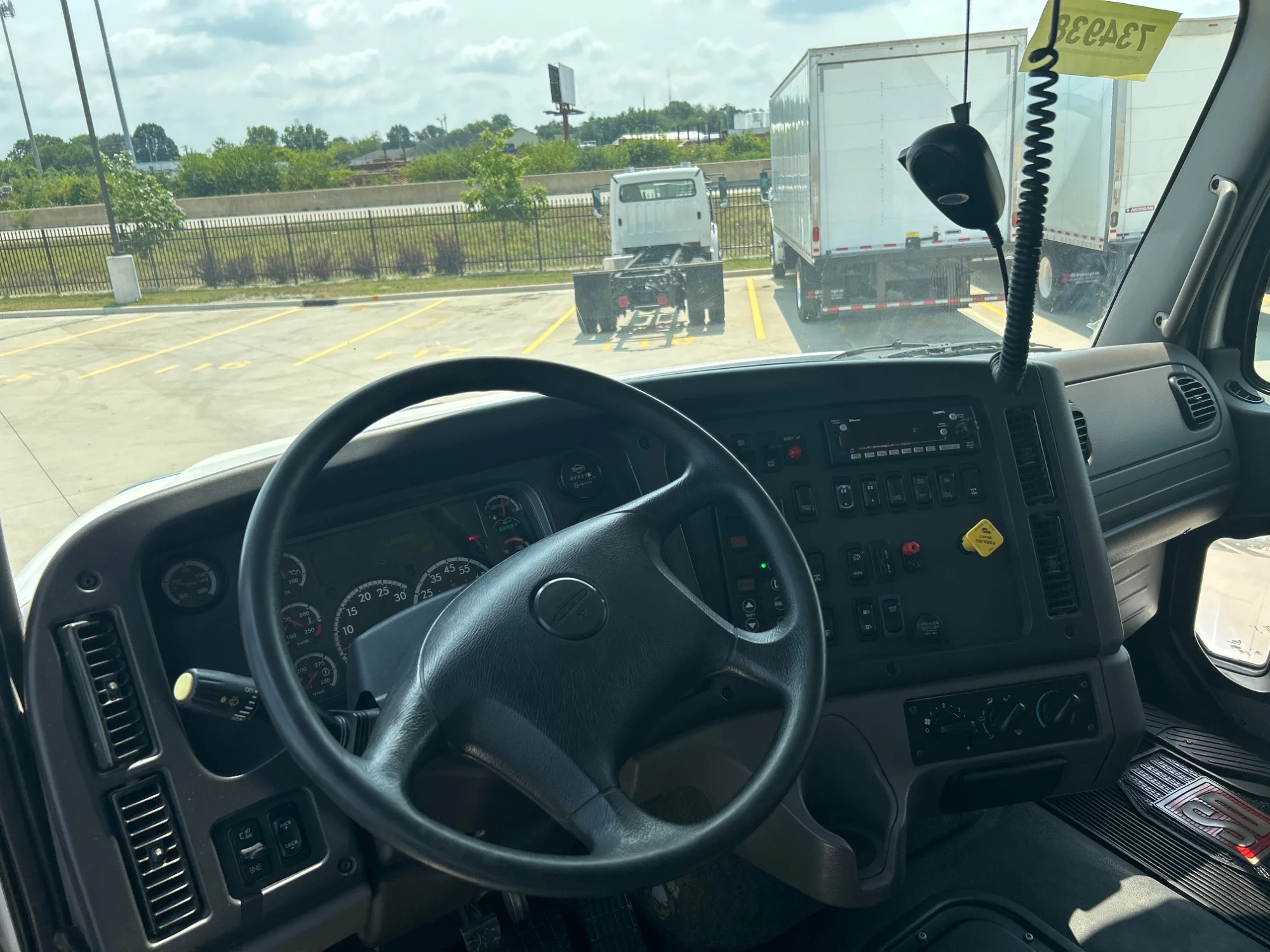 2022 Freightliner 114SD in Lafayette, IN — photo 5