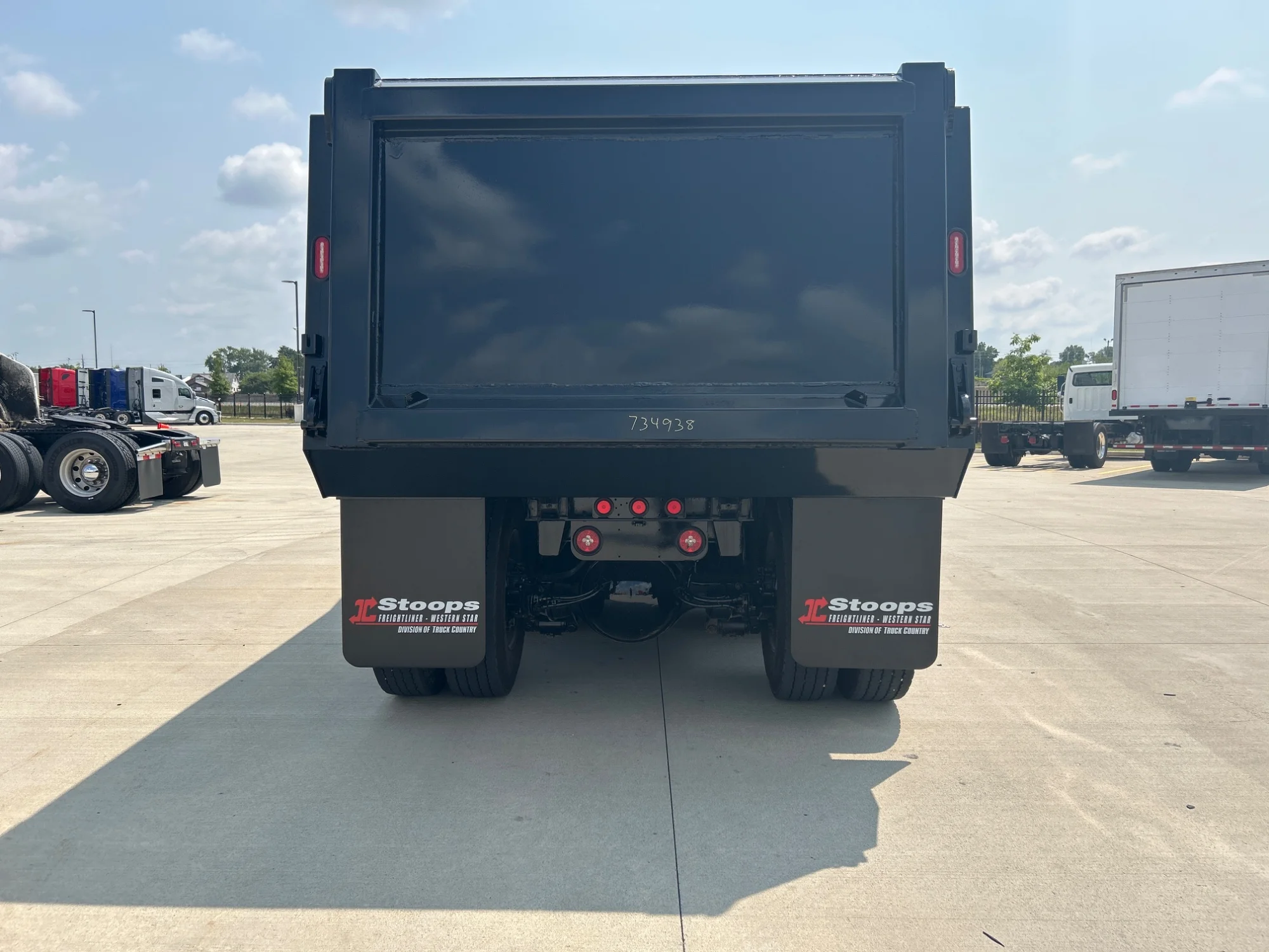 2022 Freightliner 114SD in Lafayette, IN — photo 4