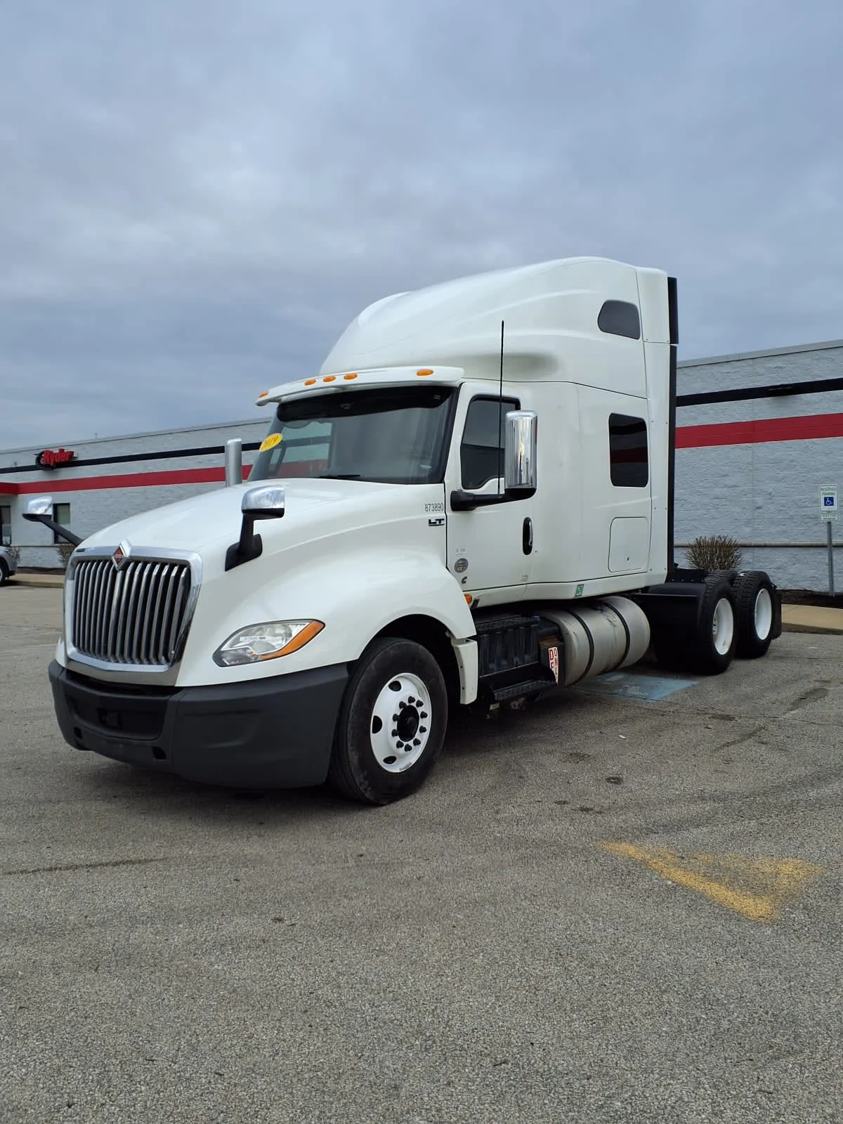 2019 International LT in Cleveland, OH