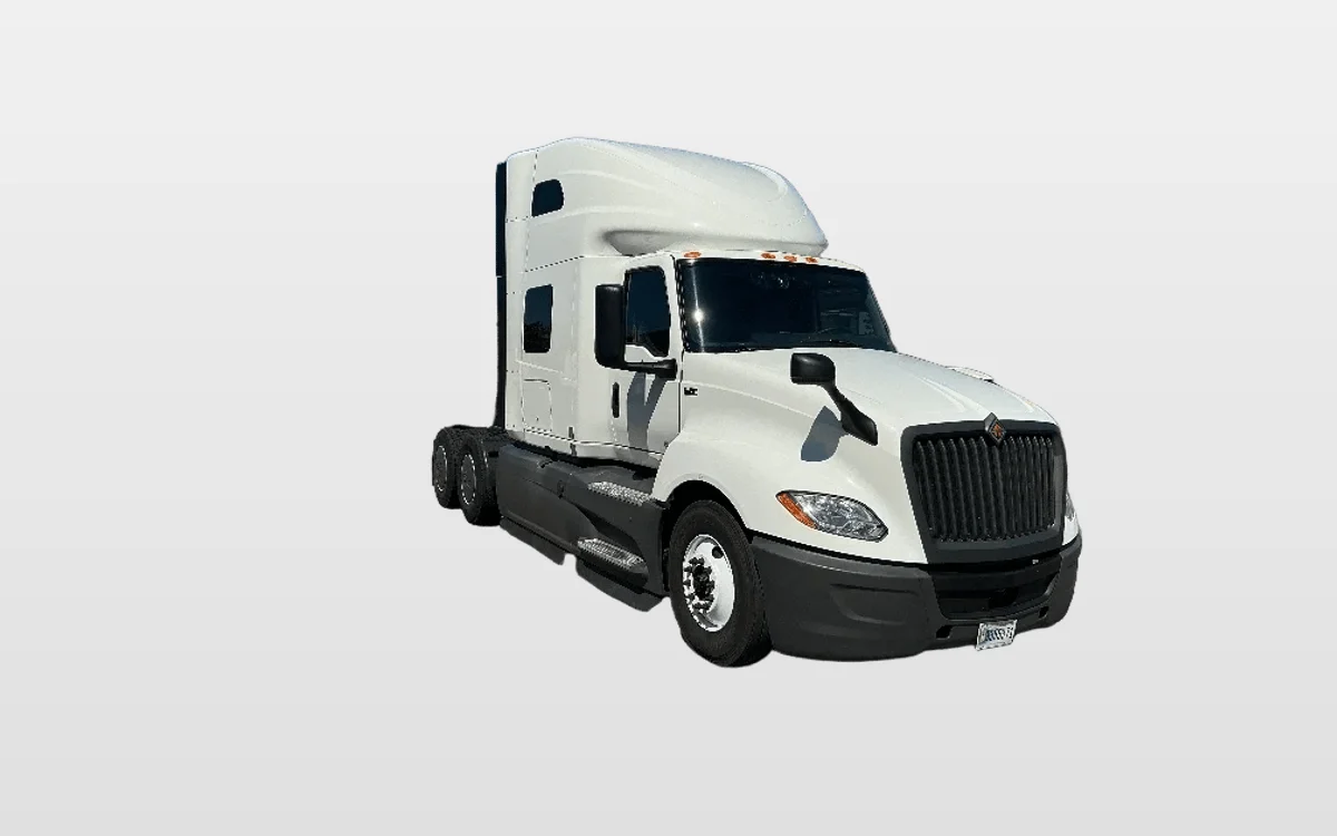 2023 International LT - image 1