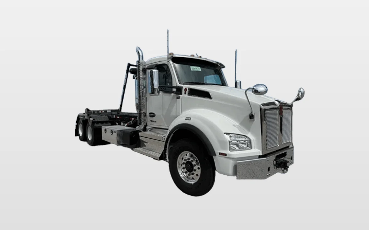 2026 Kenworth T880 - image 1