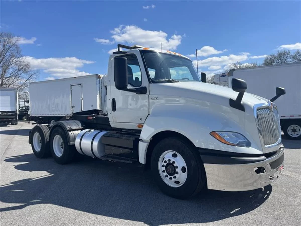 2020 International LT in Beltsville, MD — photo 3
