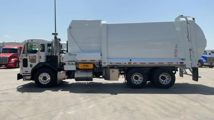 2025 Peterbilt 520 — photo 5
