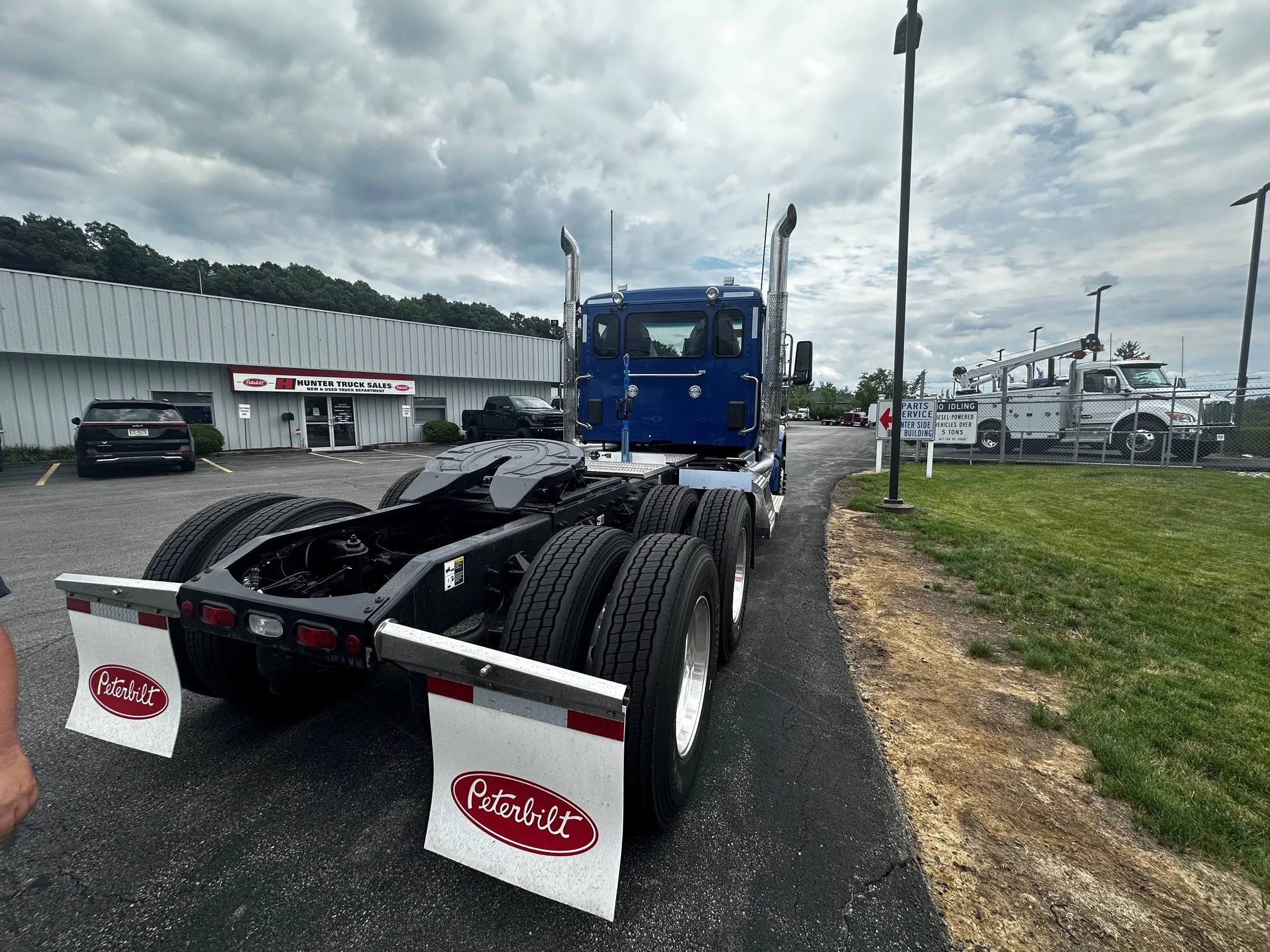 2027 Peterbilt 567 in Butler, PA — photo 10