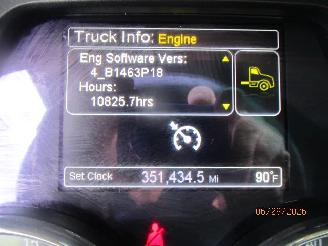 2019 Peterbilt 567 in Butler, PA — photo 12
