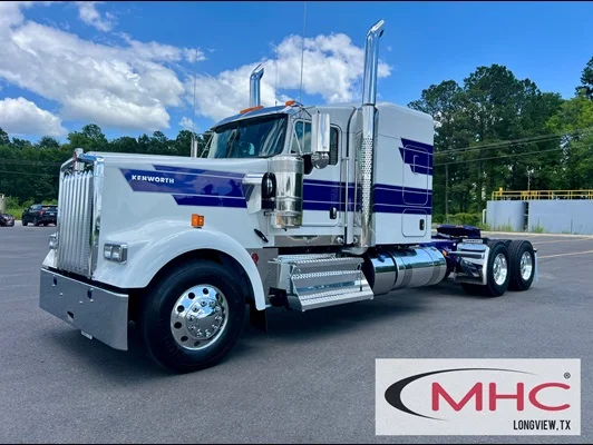 2027 Kenworth W900 in Longview, TX — photo 3