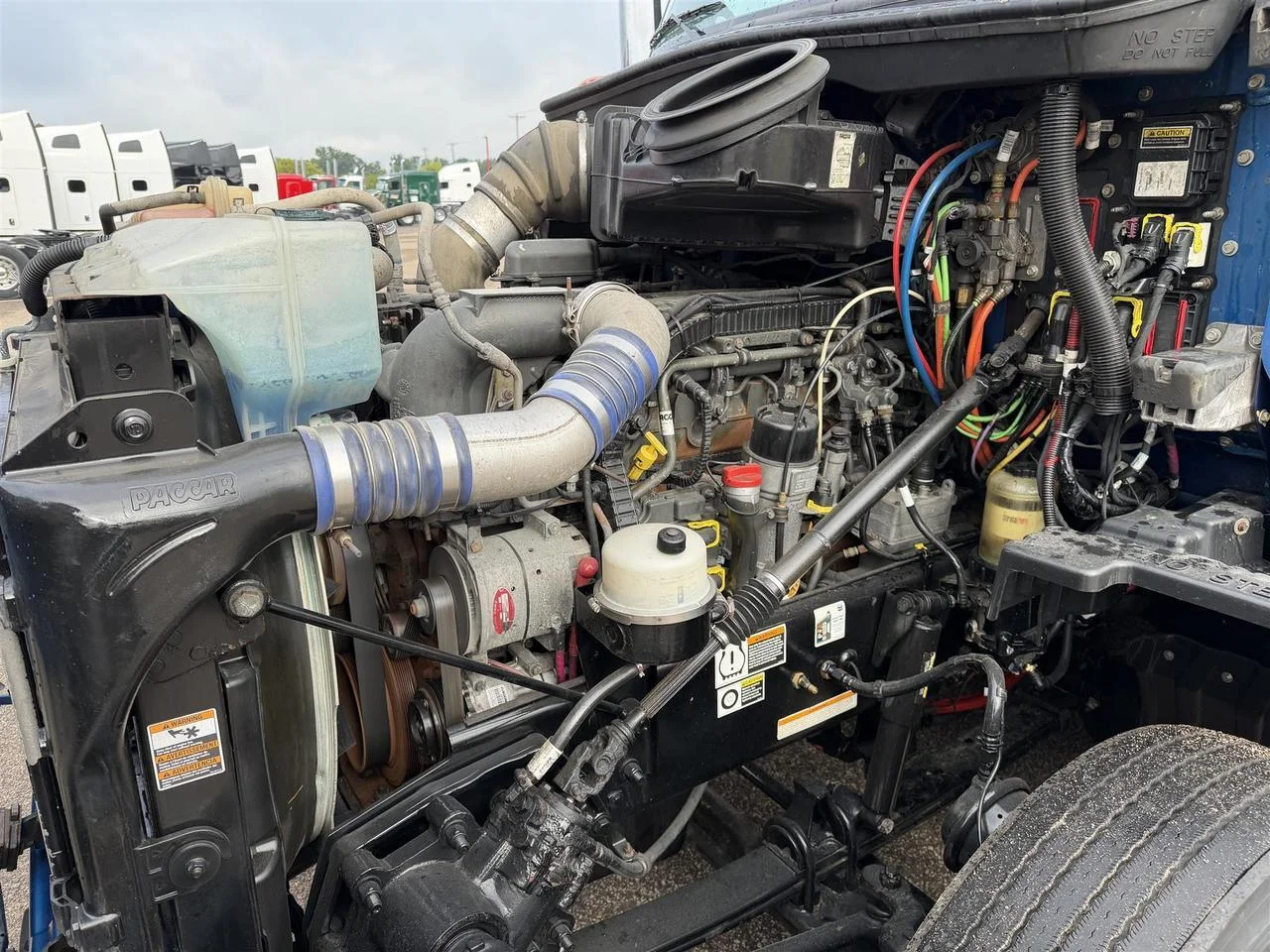 2020 Peterbilt 579 in Eau Claire, WI — photo 5