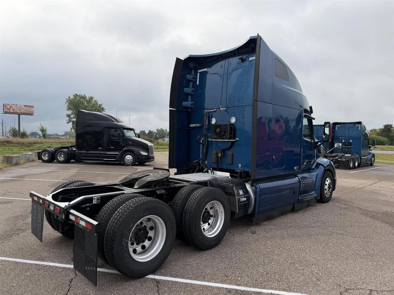 2020 Peterbilt 579 in Eau Claire, WI — photo 3
