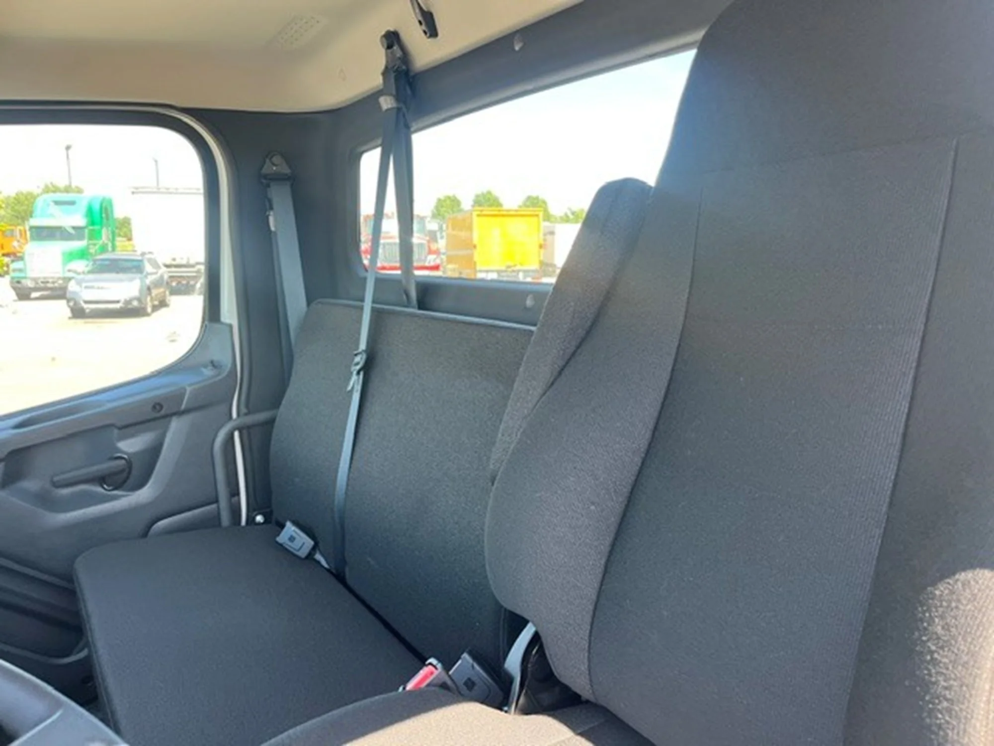 2026 Freightliner eM2 in MI — photo 15