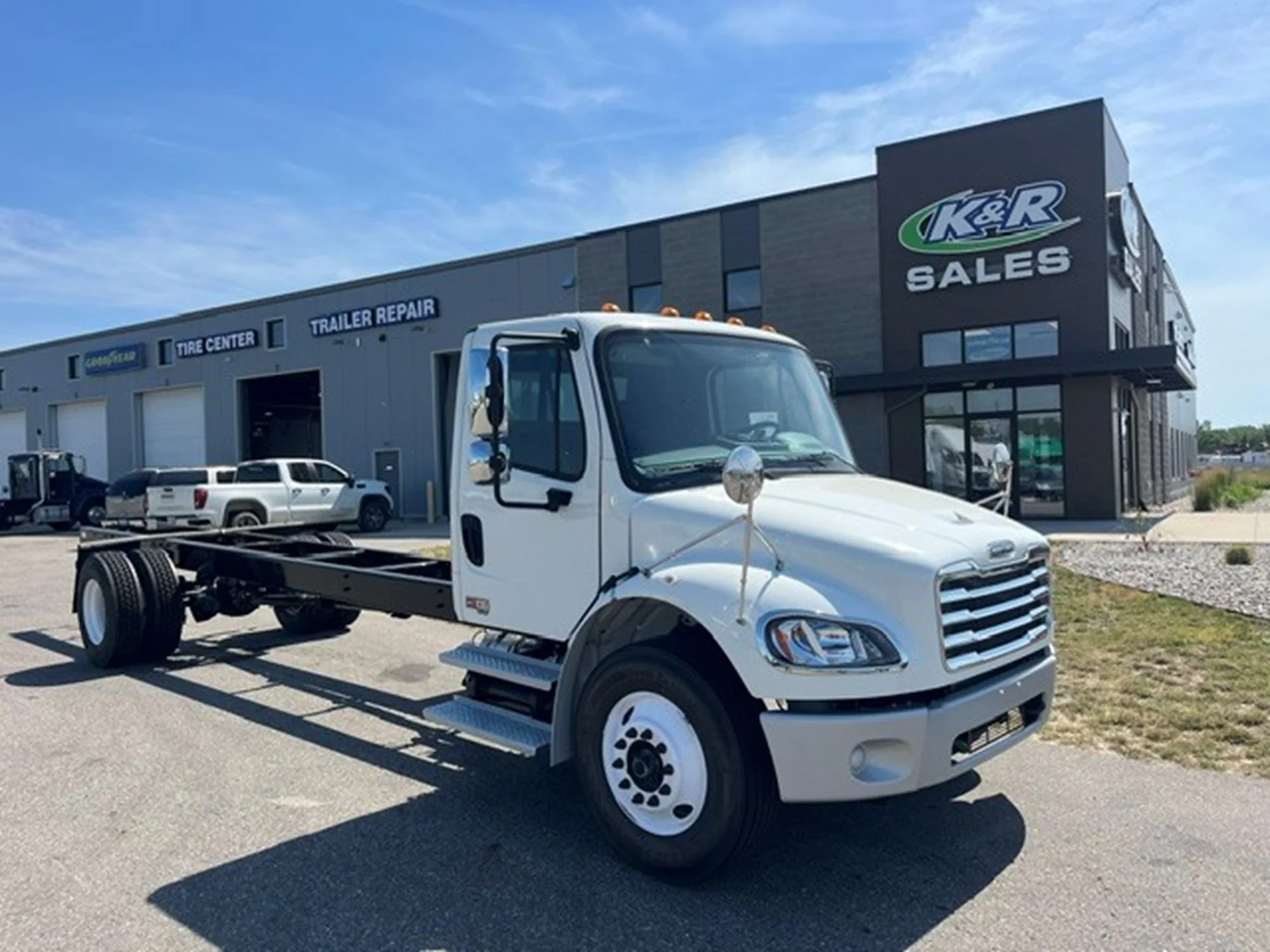 2026 Freightliner eM2