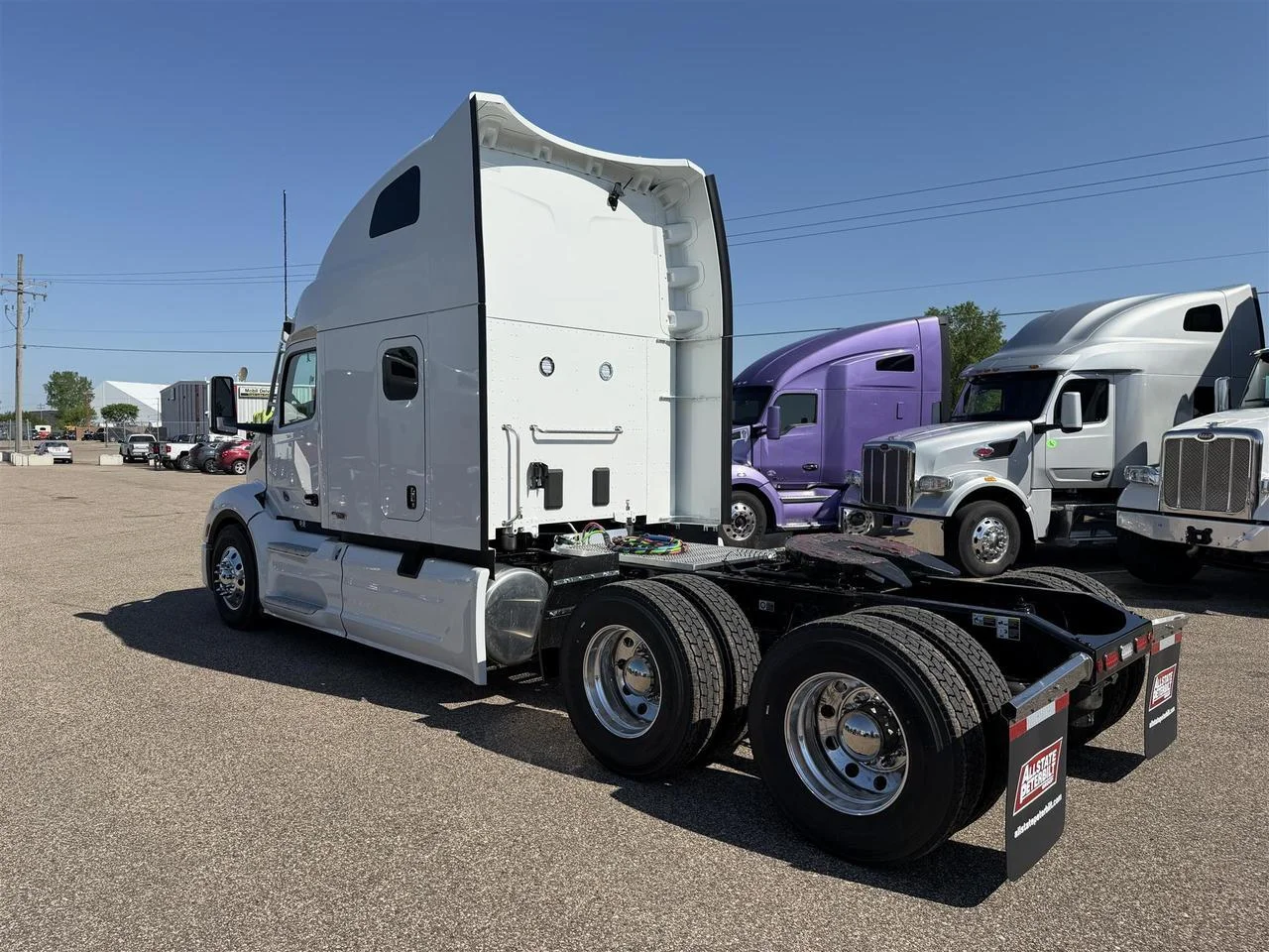 2027 Peterbilt 579 in Eau Claire, WI — photo 2