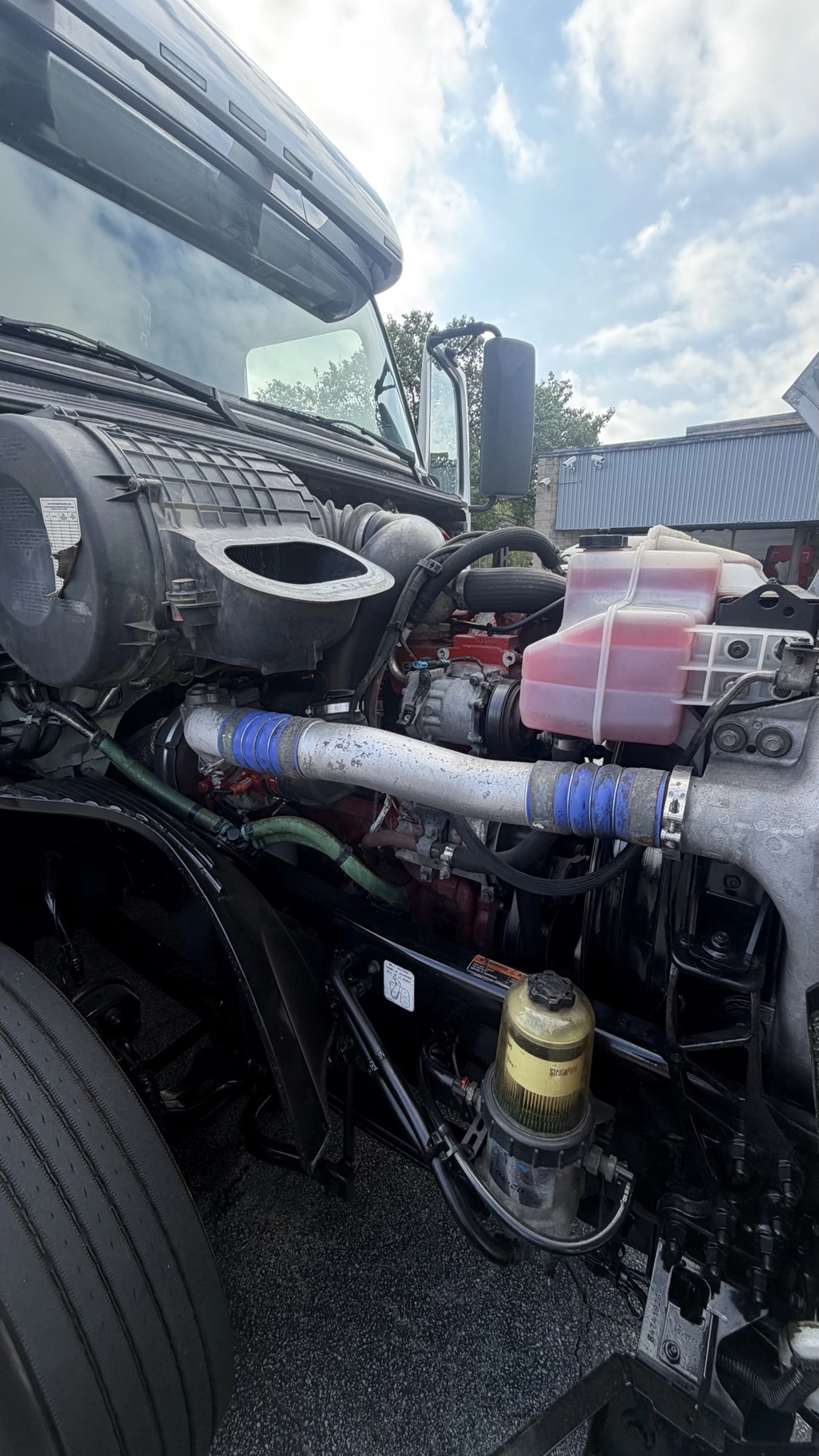 2020 Volvo VNL 760 in Guardian Atlanta — photo 10