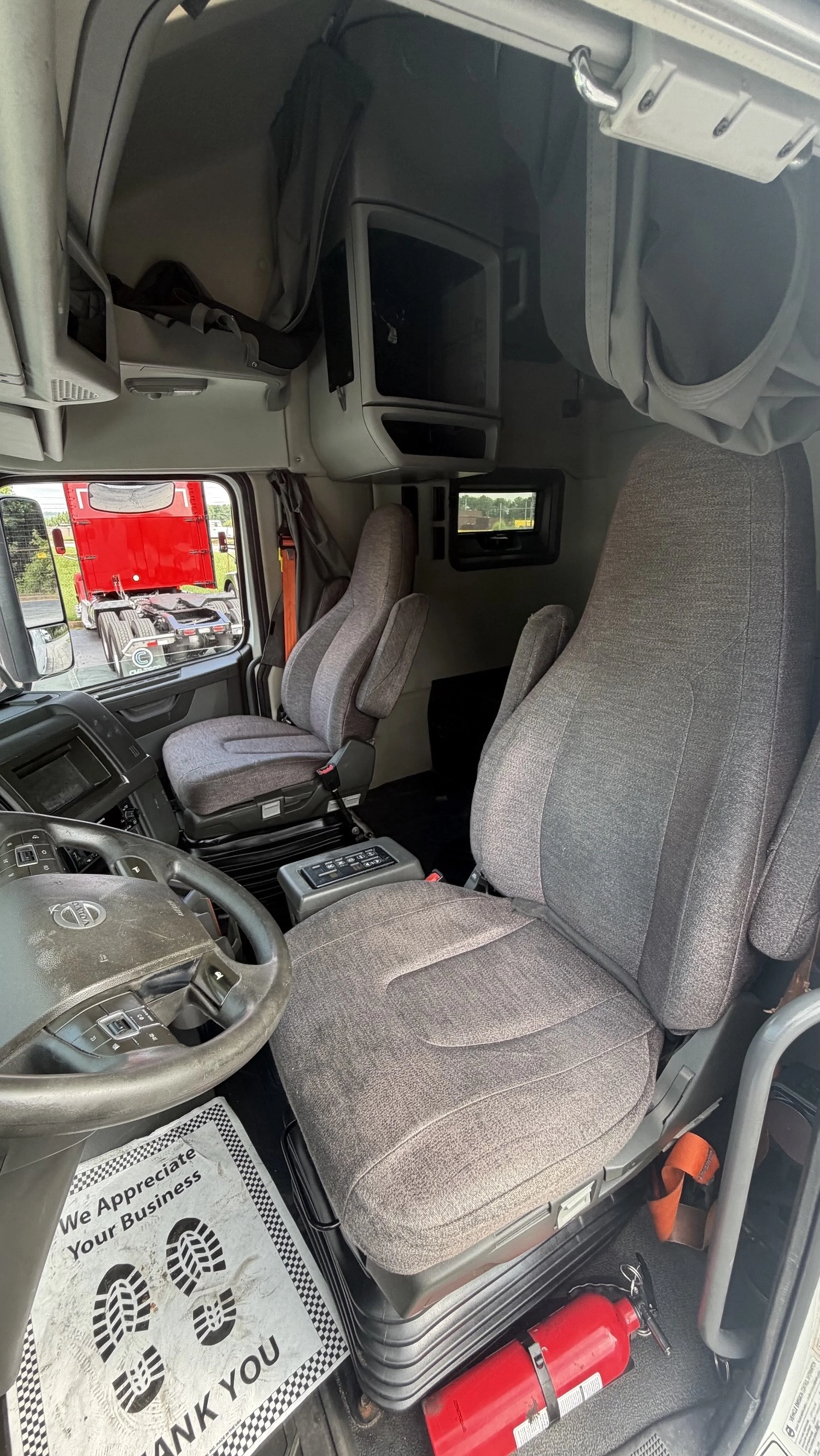 2020 Volvo VNL 760 in Guardian Atlanta — photo 11