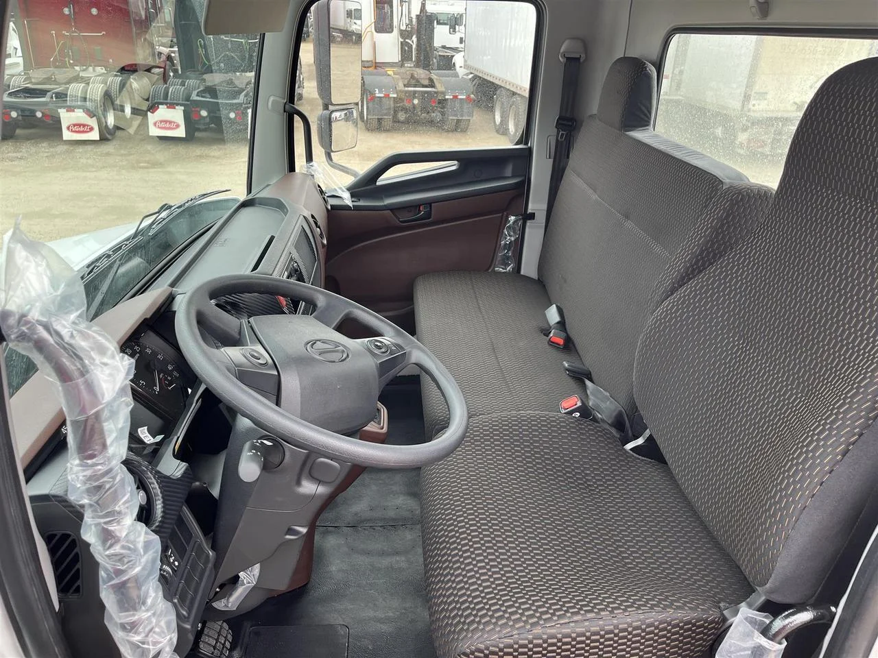 2026 Hino L6 - image 7