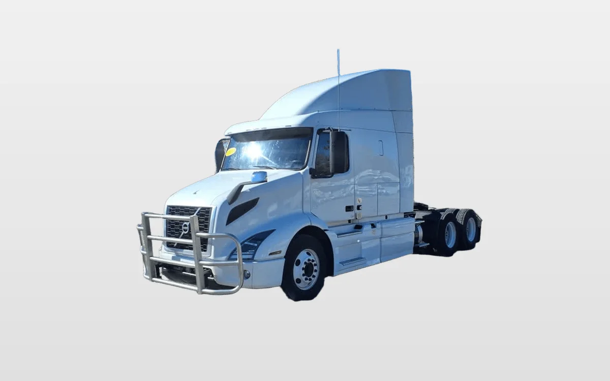 2020 Volvo - image 1