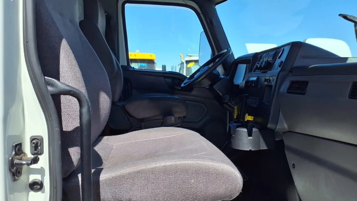 2020 International MV in Phoenix, AZ — photo 13