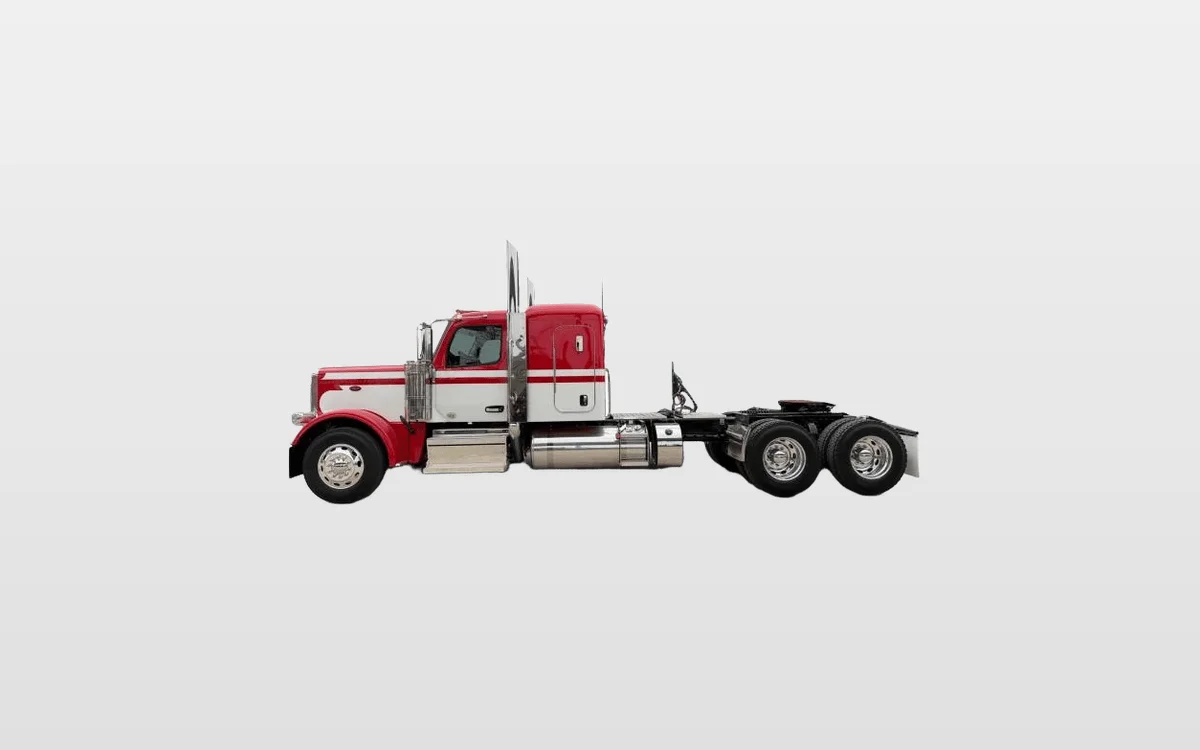 2027 Peterbilt - image 1