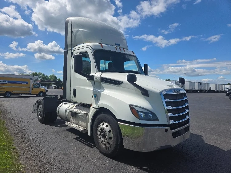 2019 Freightliner Cascadia in White Deer, PA
