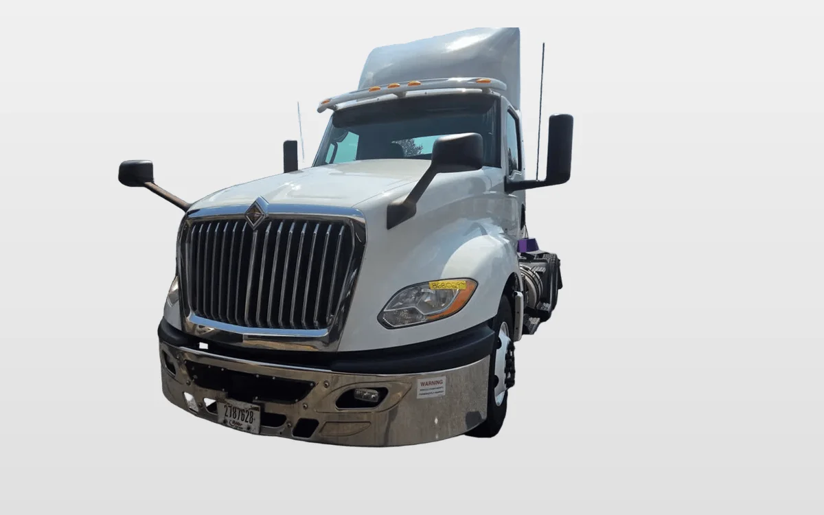 2019 International - image 1