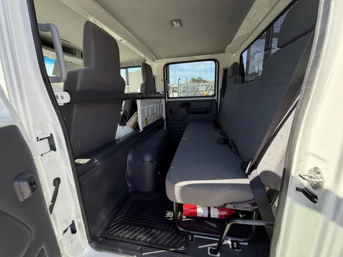 2026 Isuzu NPR - image 14