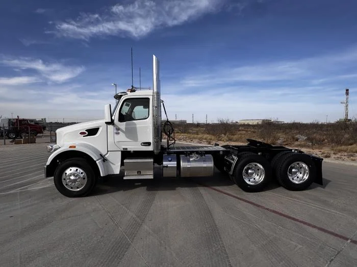 2027 Peterbilt 567 - image 5