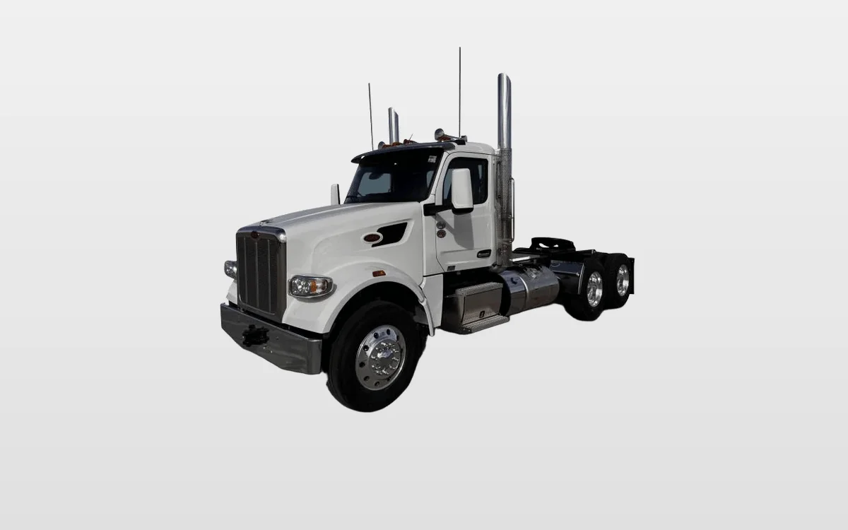 2027 Peterbilt 567 - image 1