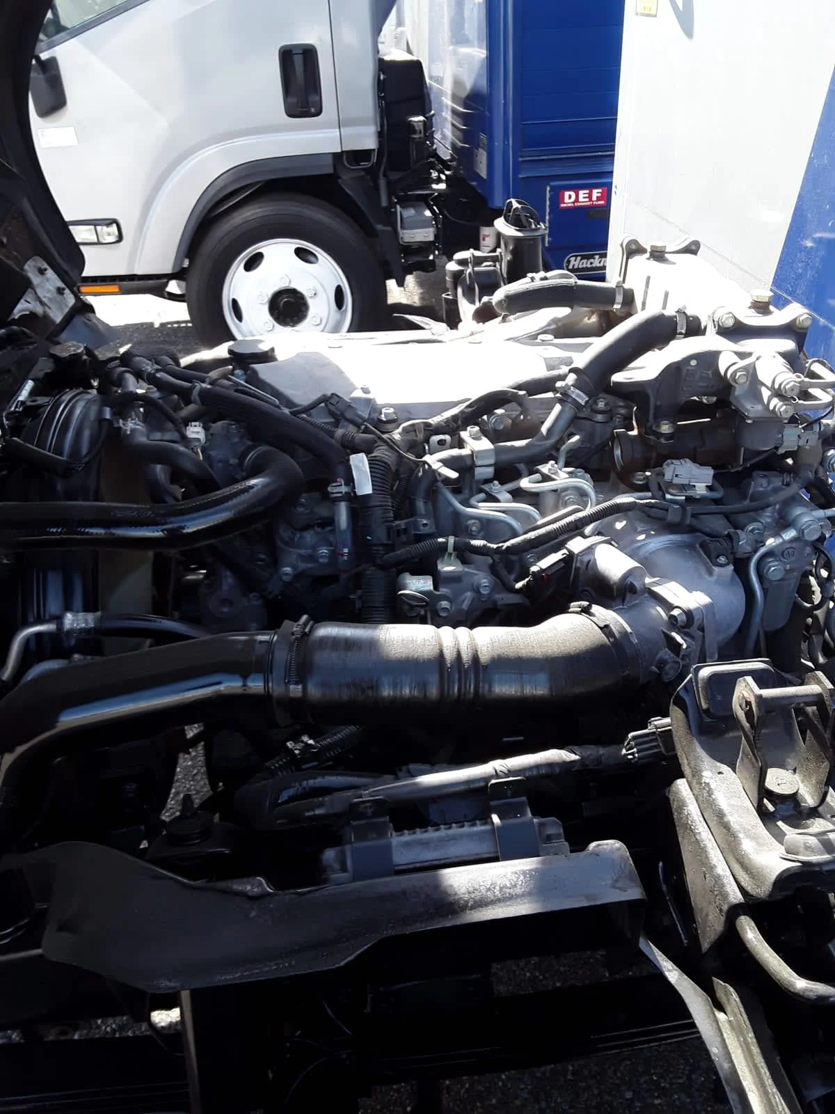 2019 Isuzu NRR in Memphis, TN — photo 9