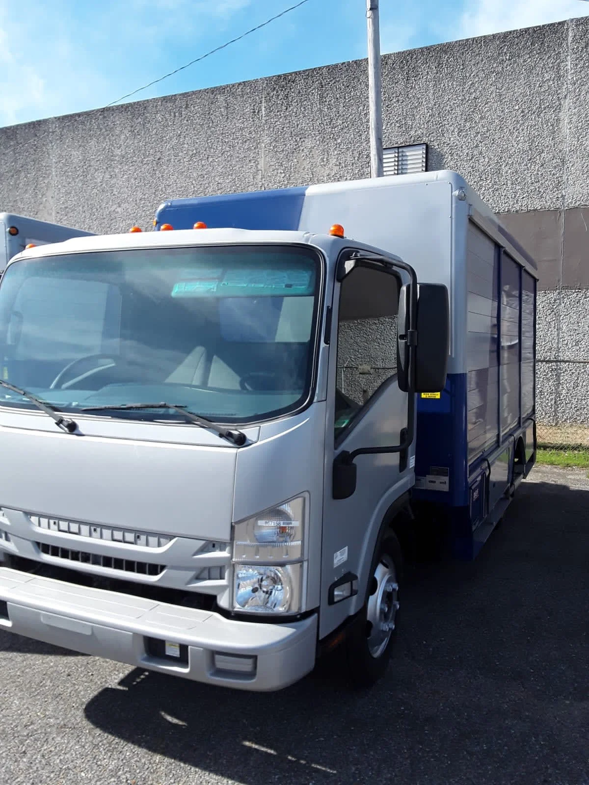 2019 Isuzu NRR in Memphis, TN