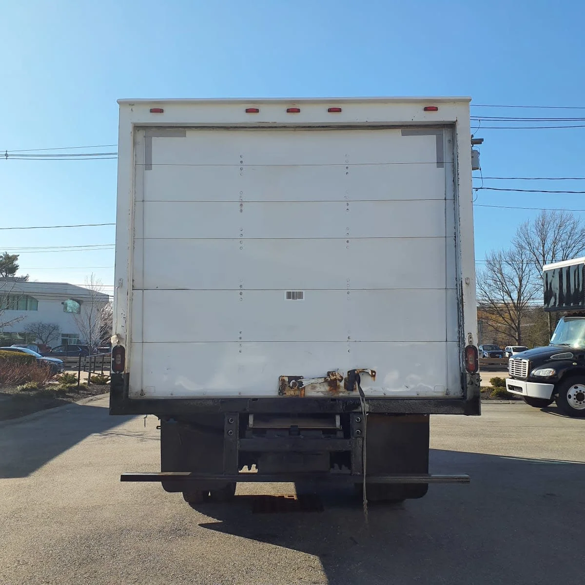 2017 Isuzu NRR - image 5