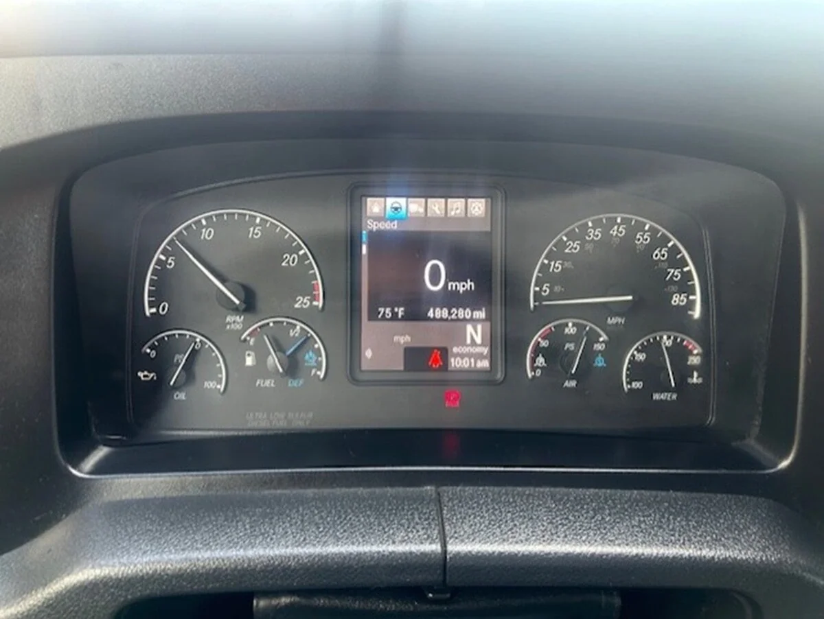 2024 Freightliner Cascadia - image 22