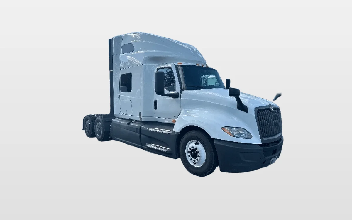 2023 International LT - image 1