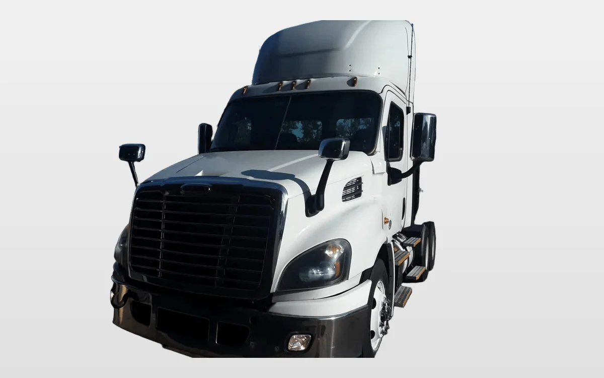 2017 Freightliner Cascadia - image 1