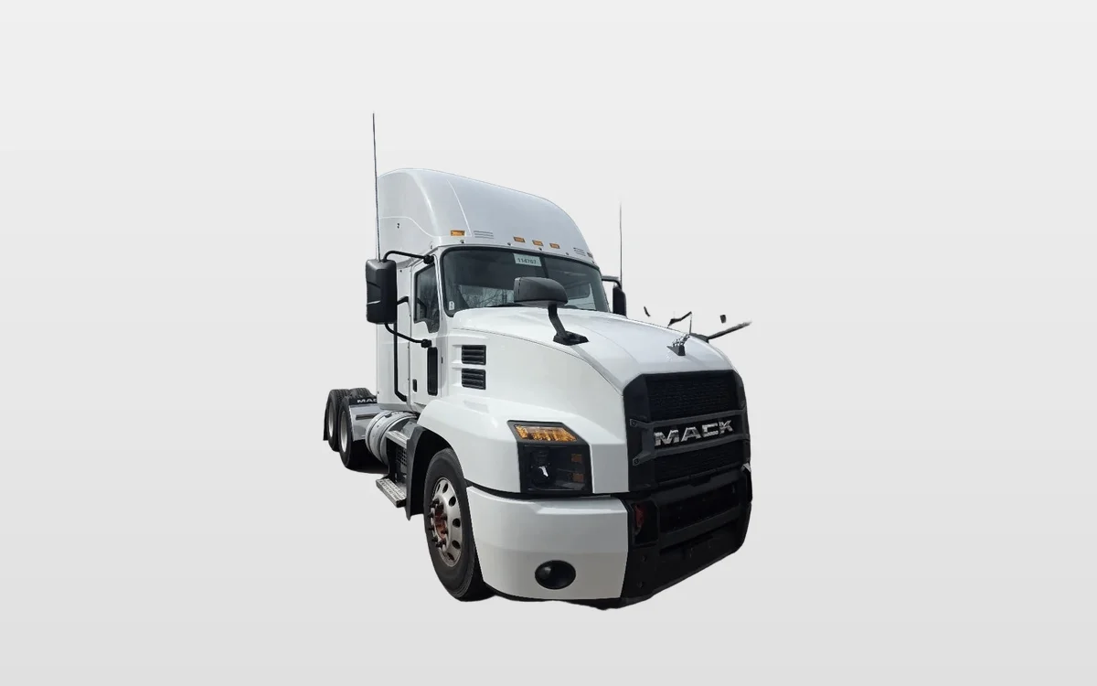 2019 Mack Anthem - image 1