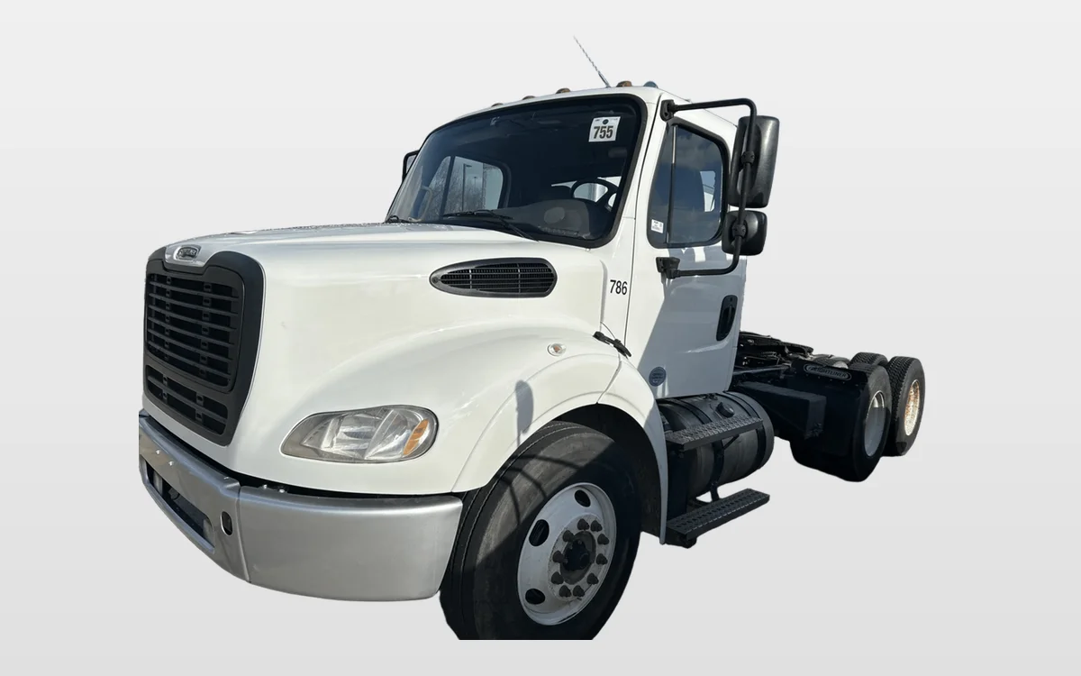 2020 Freightliner M2 112 - image 1