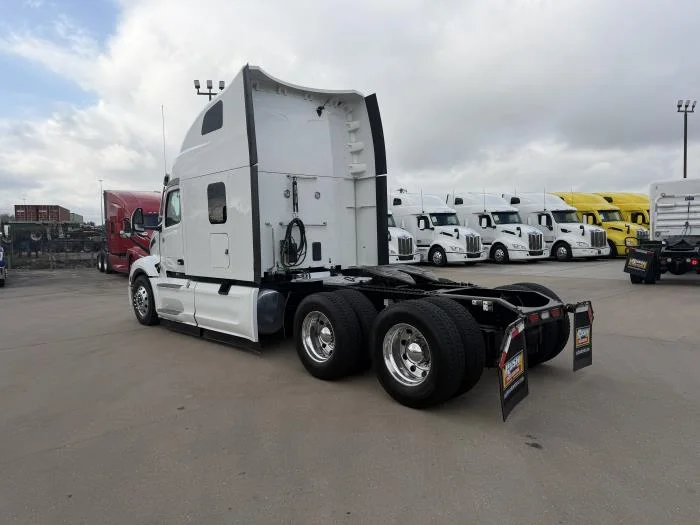 2024 Peterbilt 579 - image 4