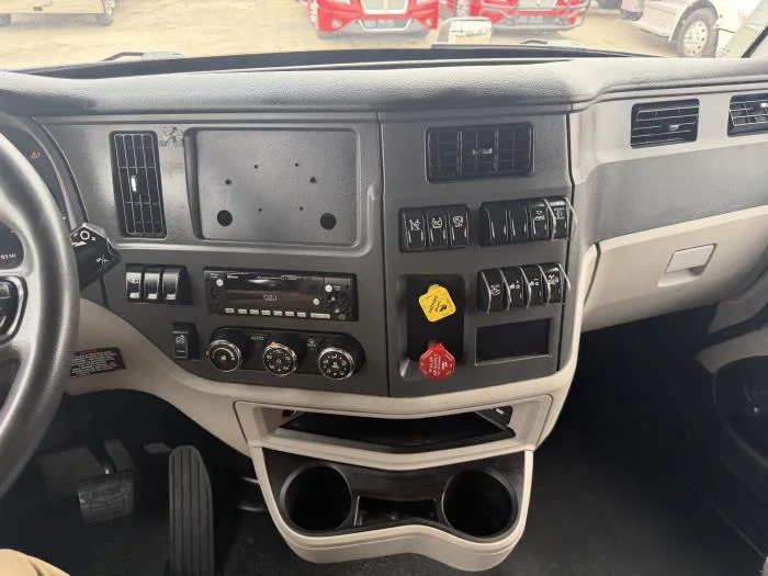 2024 Peterbilt 579 - image 38